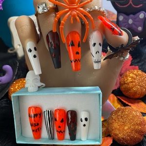 Halloween Treat or Treat Press On Nails